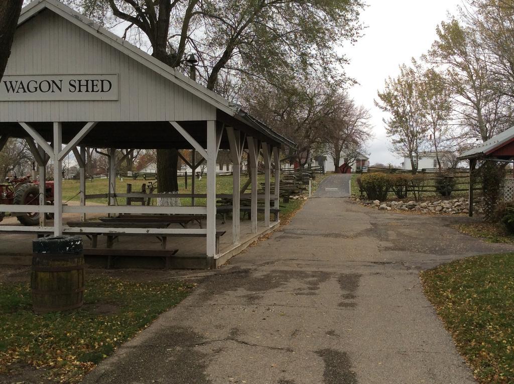 Countryside Inn Nappanee Экстерьер фото