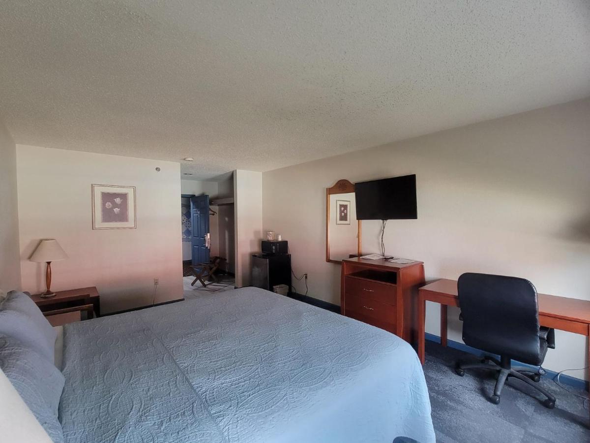 Countryside Inn Nappanee Экстерьер фото